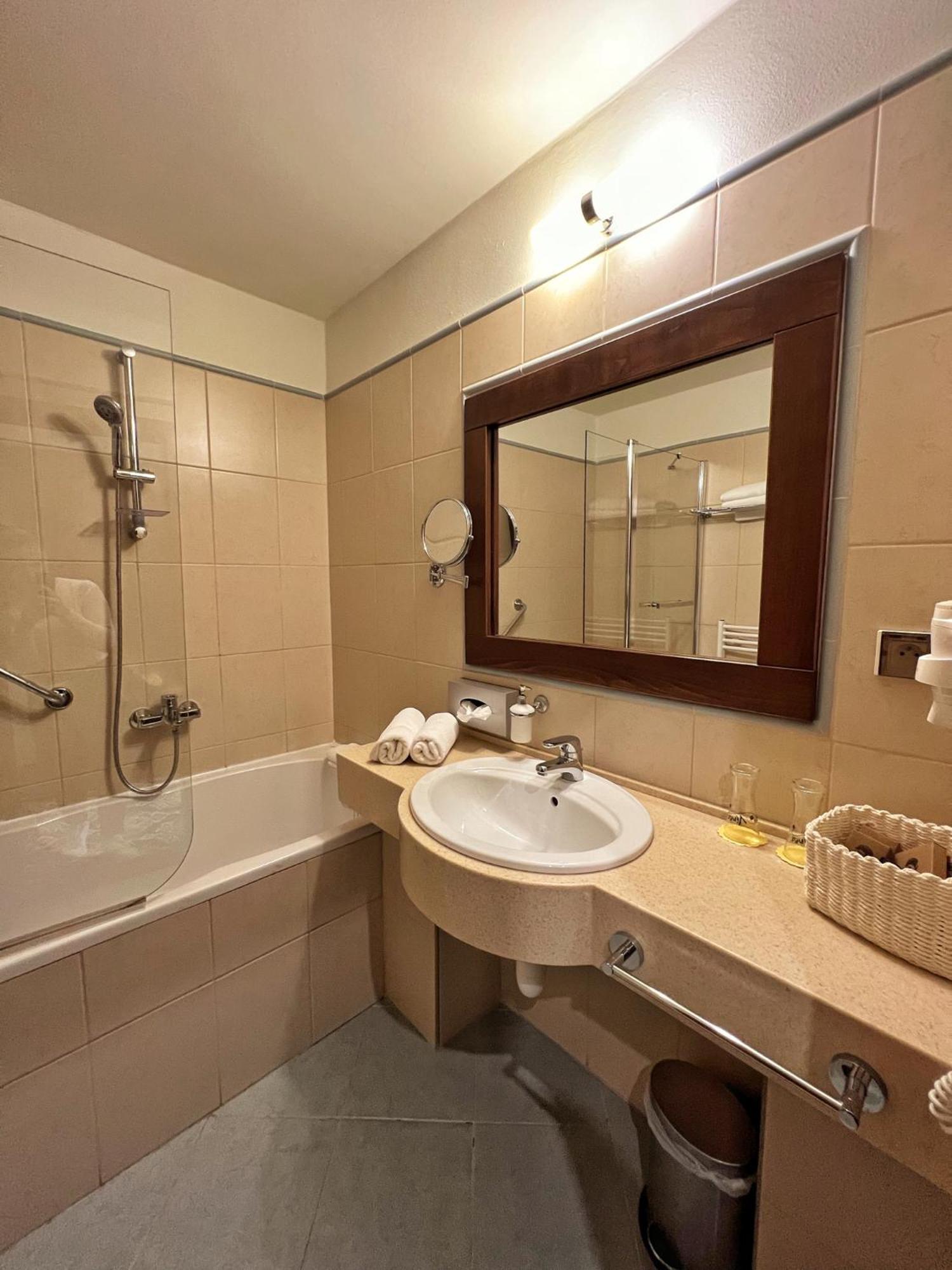 Hotel President Montfort 4*